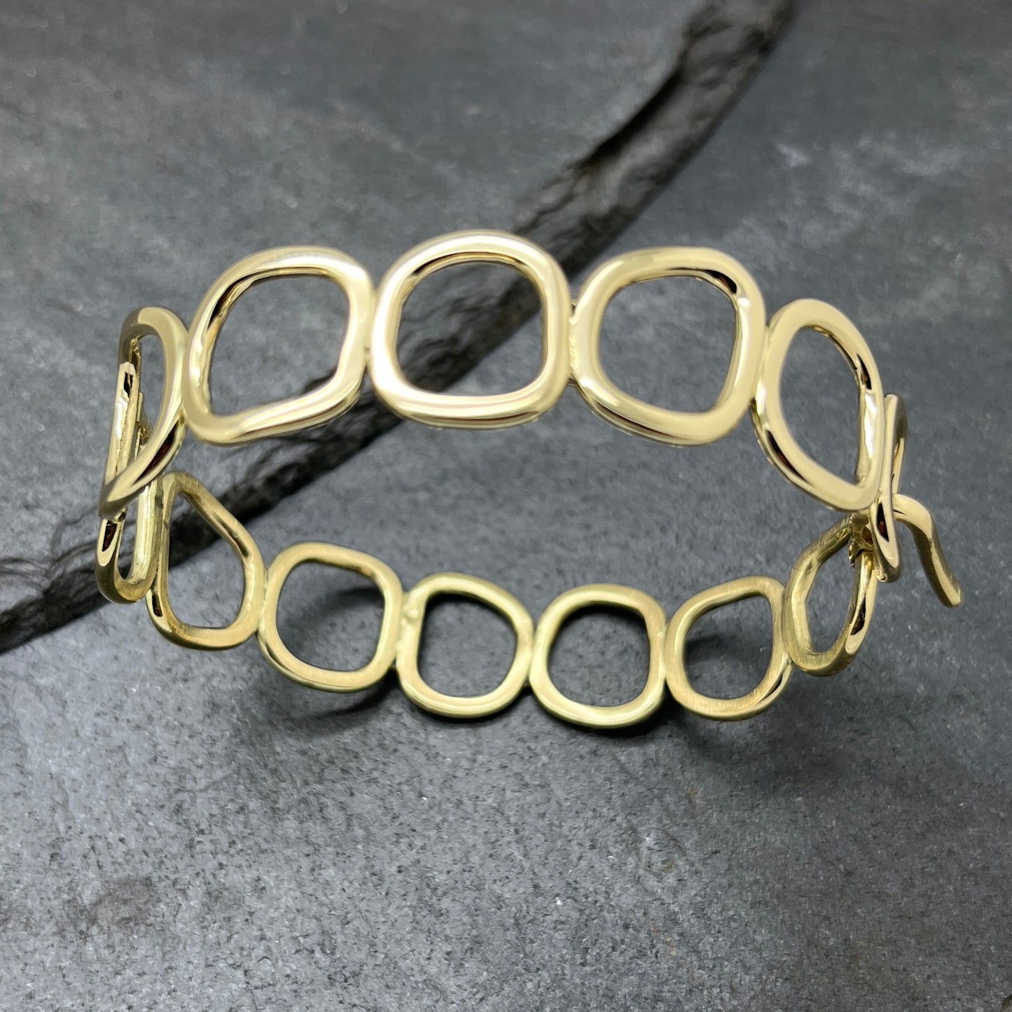Flow bracelet
