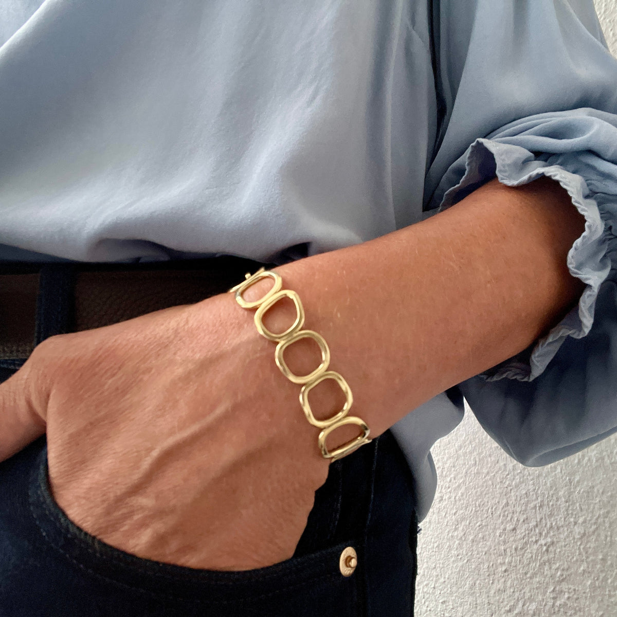 Fine Flowing Bracelet
